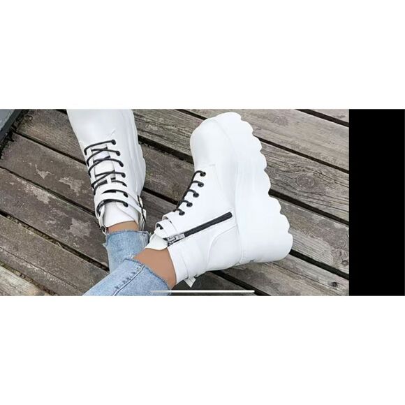 White platform, wedge, heeled punk style boots with Side buckles black zipper an - Picture 10 of 11